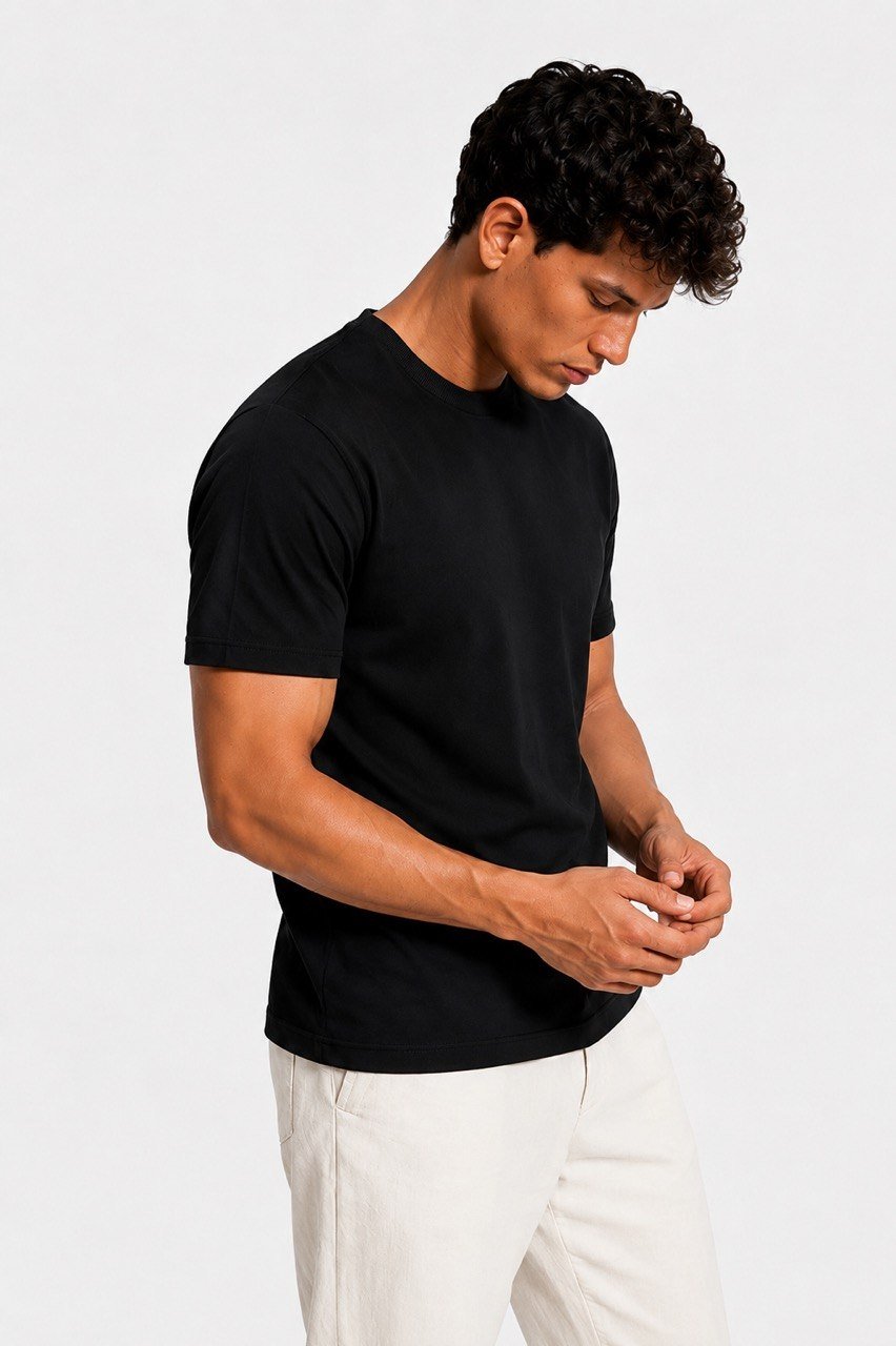 black basic t-shirt